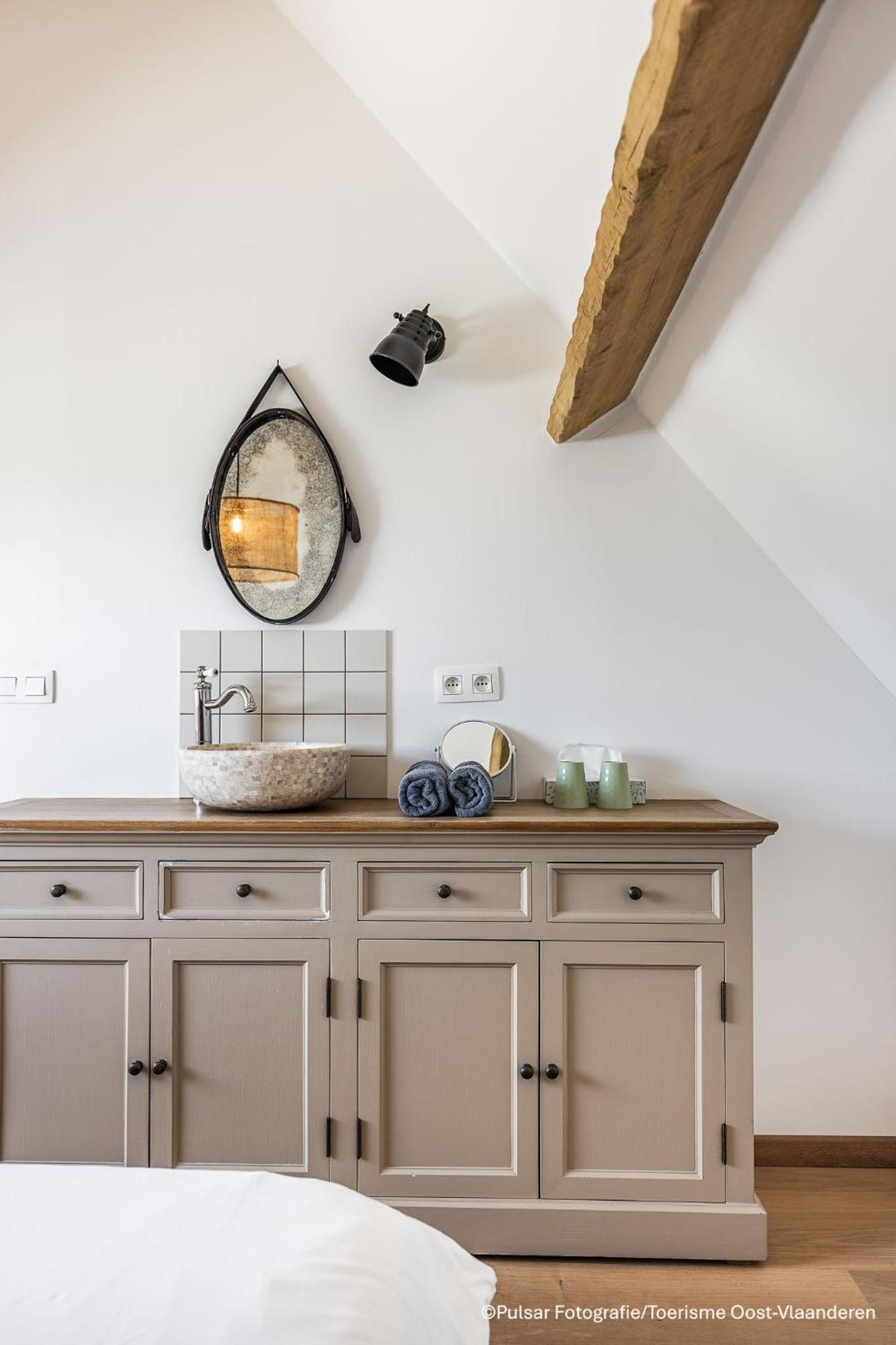 Op 'T Roth Villa Oudenaarde Bagian luar foto