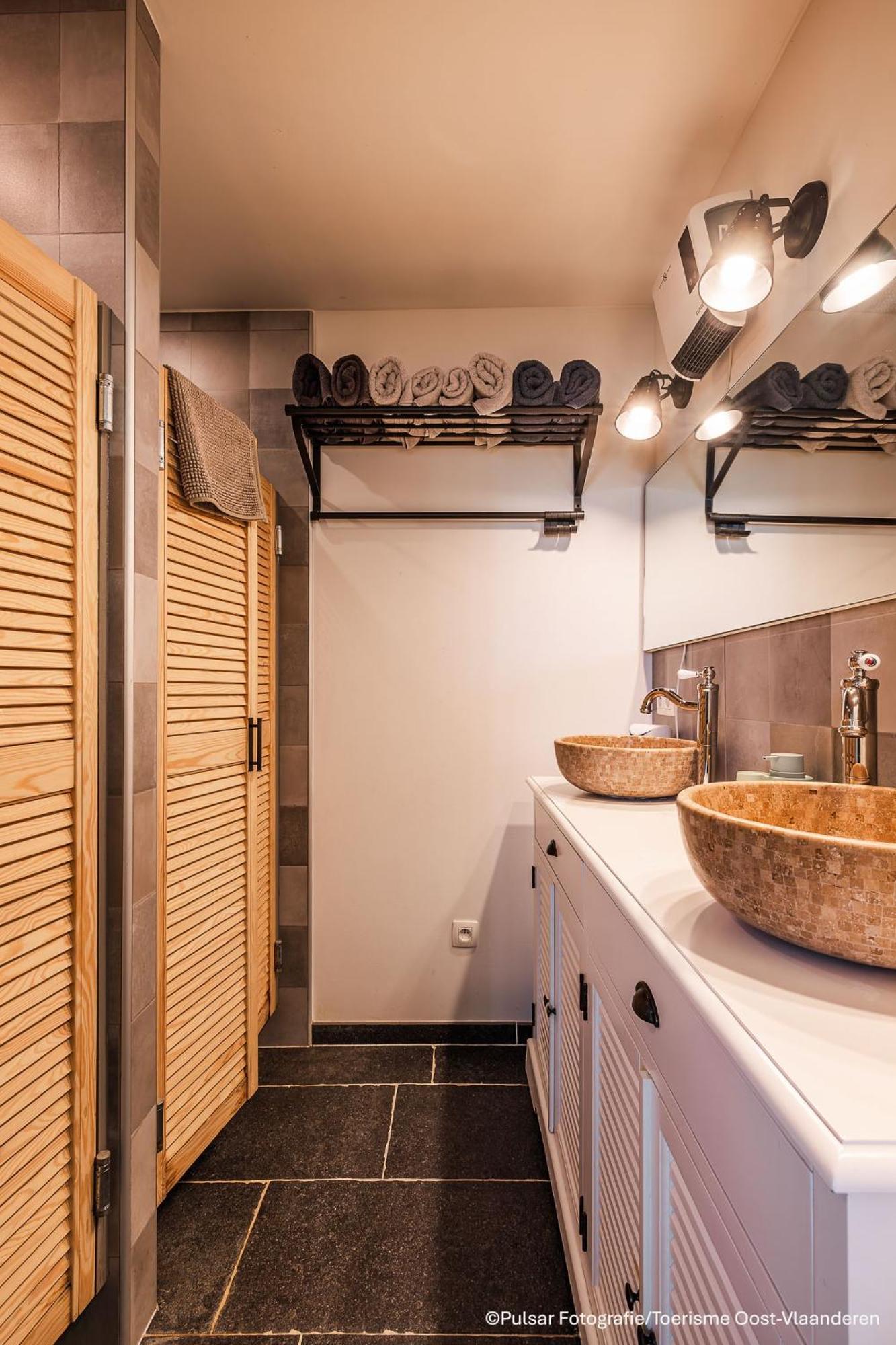 Op 'T Roth Villa Oudenaarde Bagian luar foto